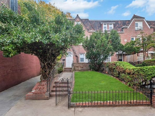 37-58 79th Street, Jackson Heights NY 11372