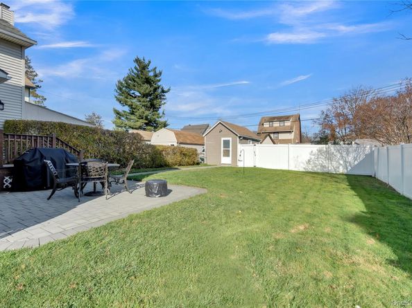 33 Pratt Street, New Rochelle NY 10801