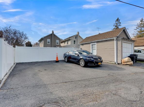 33 Pratt Street, New Rochelle NY 10801