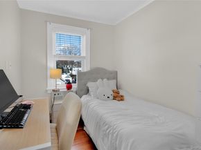 33 Pratt Street, New Rochelle NY 10801