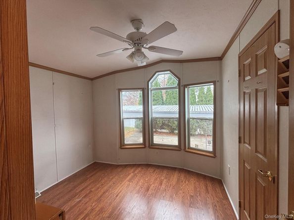 1661 Old Country Road 280, Riverhead NY 11901