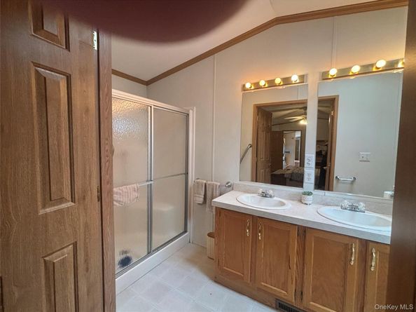 1661 Old Country Road 280, Riverhead NY 11901