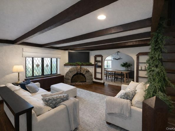 461 N Long Beach Road, Rockville Centre NY 11570