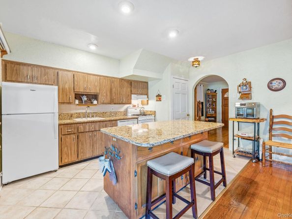 88-30 Cooper Avenue, Glendale NY 11385