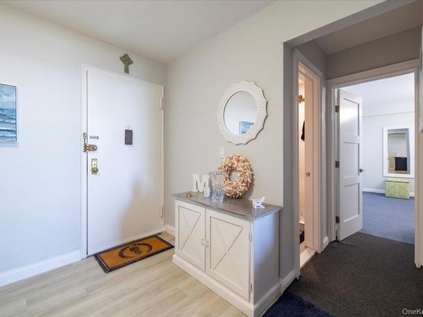 560 Broadway W 4R, Long Beach NY 11561