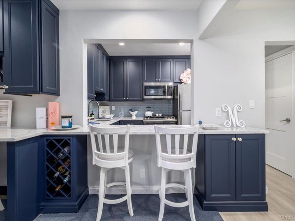 560 Broadway W 4R, Long Beach NY 11561