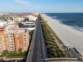 560 Broadway W 4R, Long Beach NY 11561