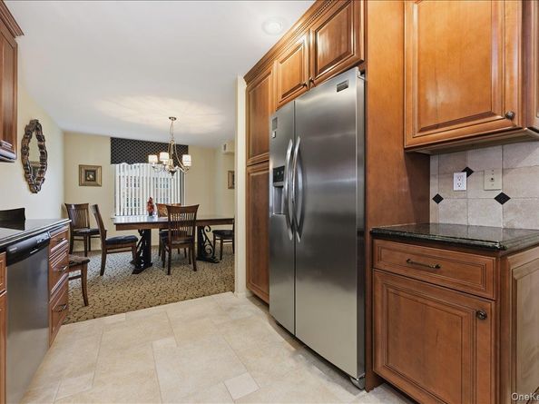 99 S Park Avenue 224, Rockville Centre NY 11570