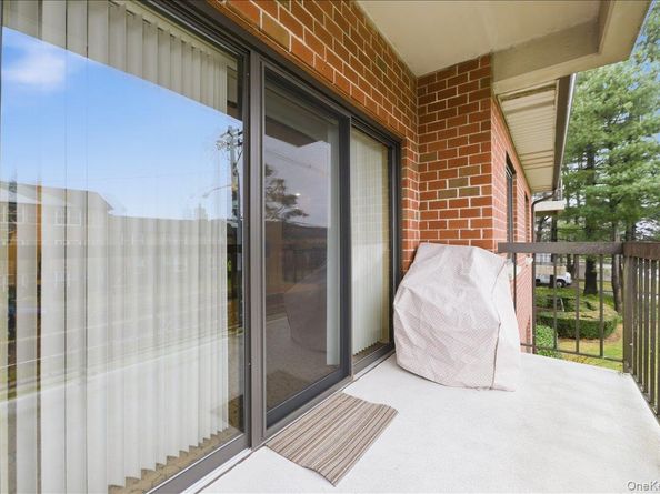 99 S Park Avenue 224, Rockville Centre NY 11570