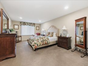 99 S Park Avenue 224, Rockville Centre NY 11570