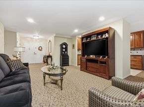 99 S Park Avenue 224, Rockville Centre NY 11570