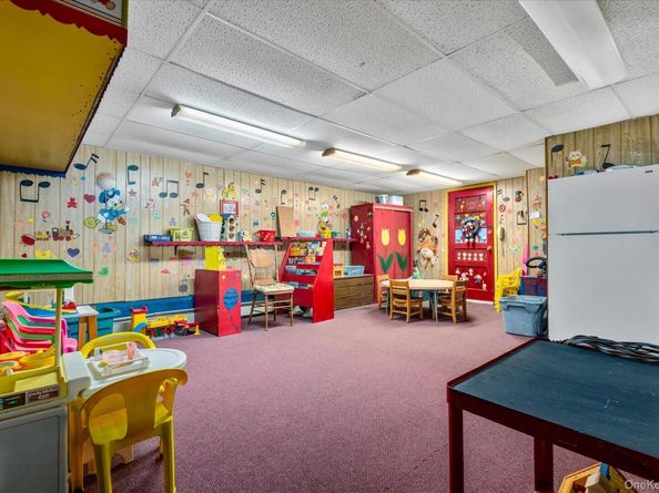 647 Seamans Neck Road, Seaford NY 11783