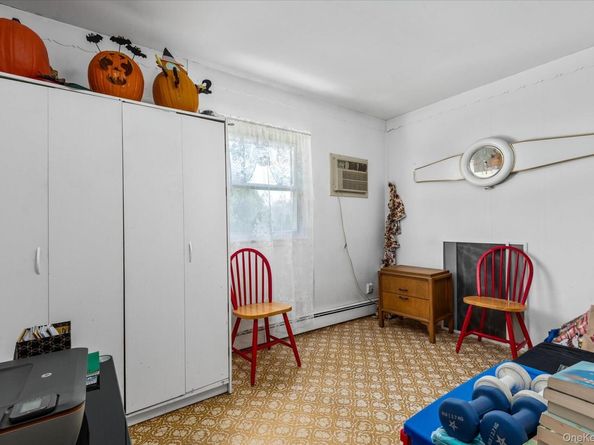 647 Seamans Neck Road, Seaford NY 11783