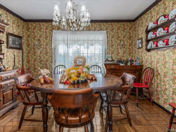 647 Seamans Neck Road, Seaford NY 11783