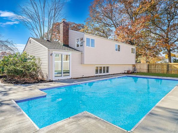 67 Bardolier Lane, Bay Shore NY 11706