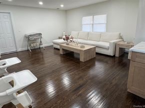43 W Shore Road, Oakdale NY 11769