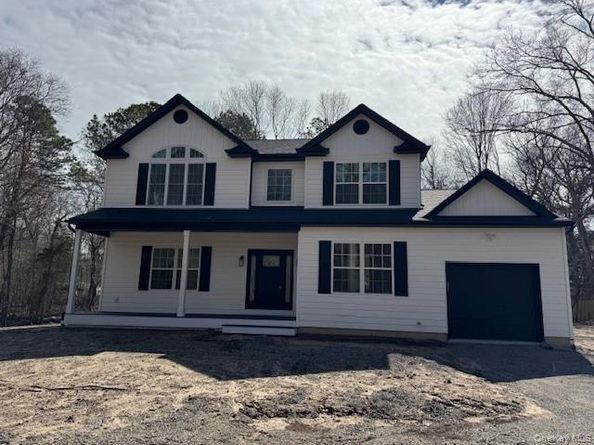 2384 A N/C Walnut Avenue, Ronkonkoma NY 11779