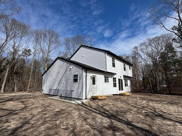 2384 A N/C Walnut Avenue, Ronkonkoma NY 11779