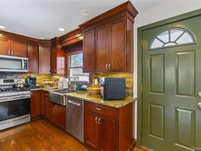 2 Burnett Avenue, Bay Shore NY 11706