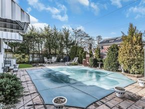 5 Sherwood Road, Glen Cove NY 11542