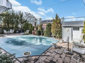 5 Sherwood Road, Glen Cove NY 11542