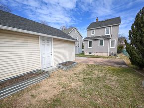 29 Everett Street, Lynbrook NY 11563