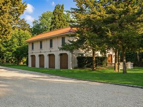7 Cross Road, Remsenburg NY 11960