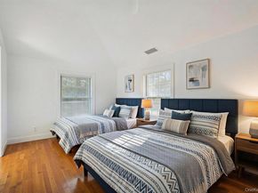 7 Cross Road, Remsenburg NY 11960