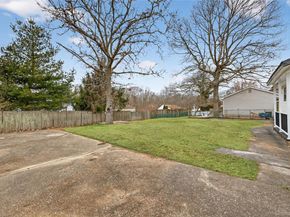 34 Propose Road, Shirley NY 11967
