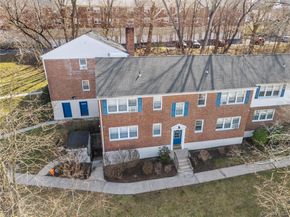 138 Underhill Ave 2B, West Harrison NY 10604