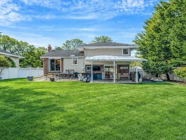 26 Whitebirch Lane, Commack NY 11725