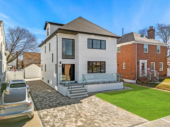 75-31 175th Street, Fresh Meadows NY 11366