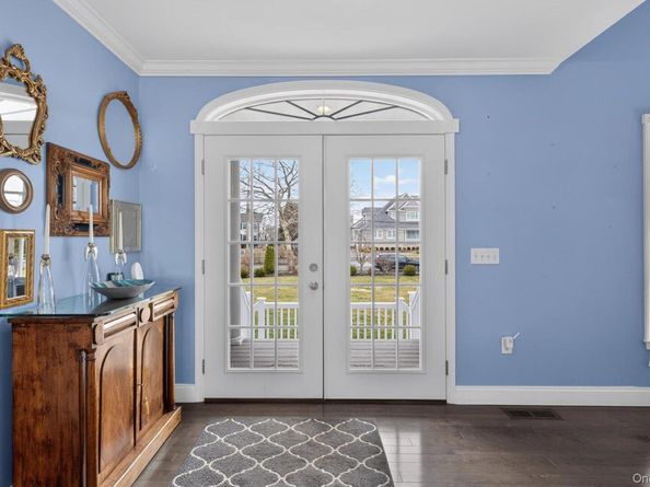 108 Awixa Avenue, Bay Shore NY 11706