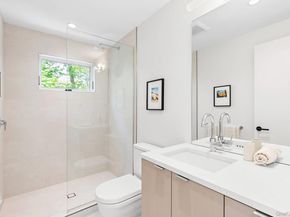 32 School Street, East Hampton NY 11937