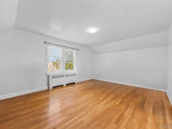 1054 Lydig Avenue, Bronx NY 10461