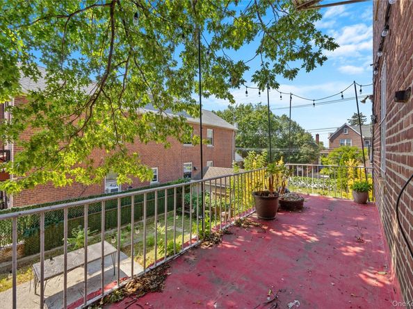 1054 Lydig Avenue, Bronx NY 10461