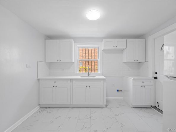 1054 Lydig Avenue, Bronx NY 10461