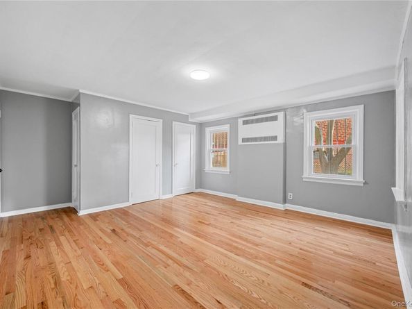 1054 Lydig Avenue, Bronx NY 10461