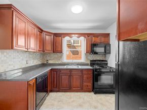 1054 Lydig Avenue, Bronx NY 10461