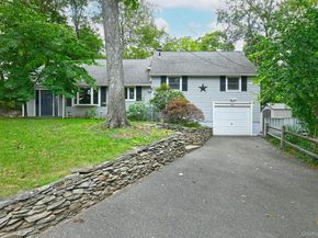 30 Tappen Drive, Melville NY 11747