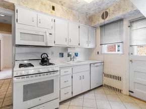 19 Dallas Avenue, New Hyde Park NY 11040