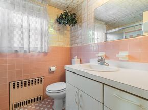 19 Dallas Avenue, New Hyde Park NY 11040