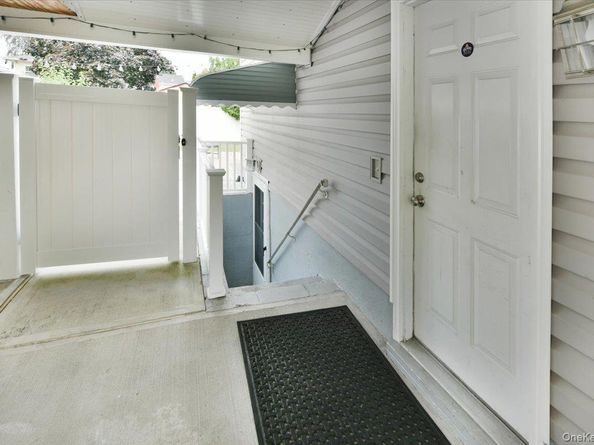 73 Massachusetts Avenue, Massapequa NY 11758