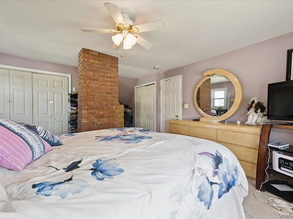 181 Springtime Lane N, Levittown NY 11756