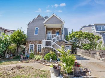 729 S 9th Street