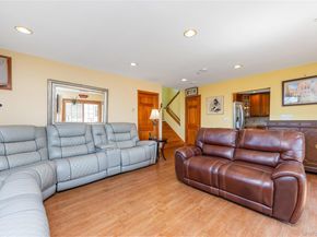 729 S 9th Street, Lindenhurst NY 11757