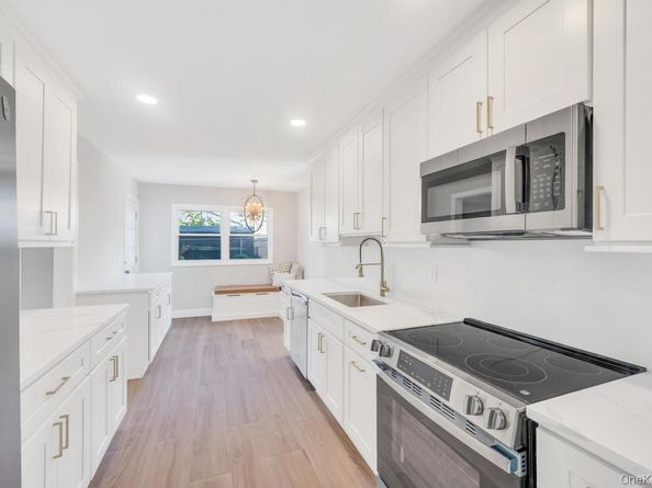 105 Julbet Drive, Sayville NY 11782