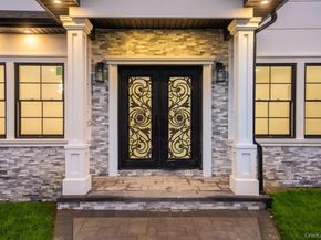 12 Hoover Lane, Bethpage NY 11714