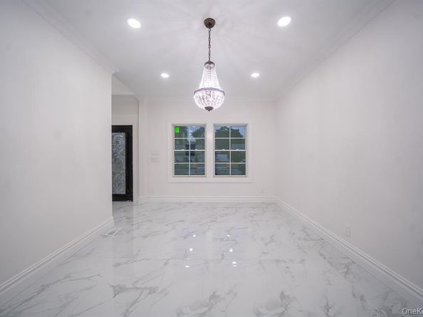 12 Hoover Lane, Bethpage NY 11714