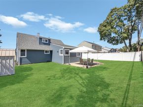 23 Peachtree Lane, Hicksville NY 11801